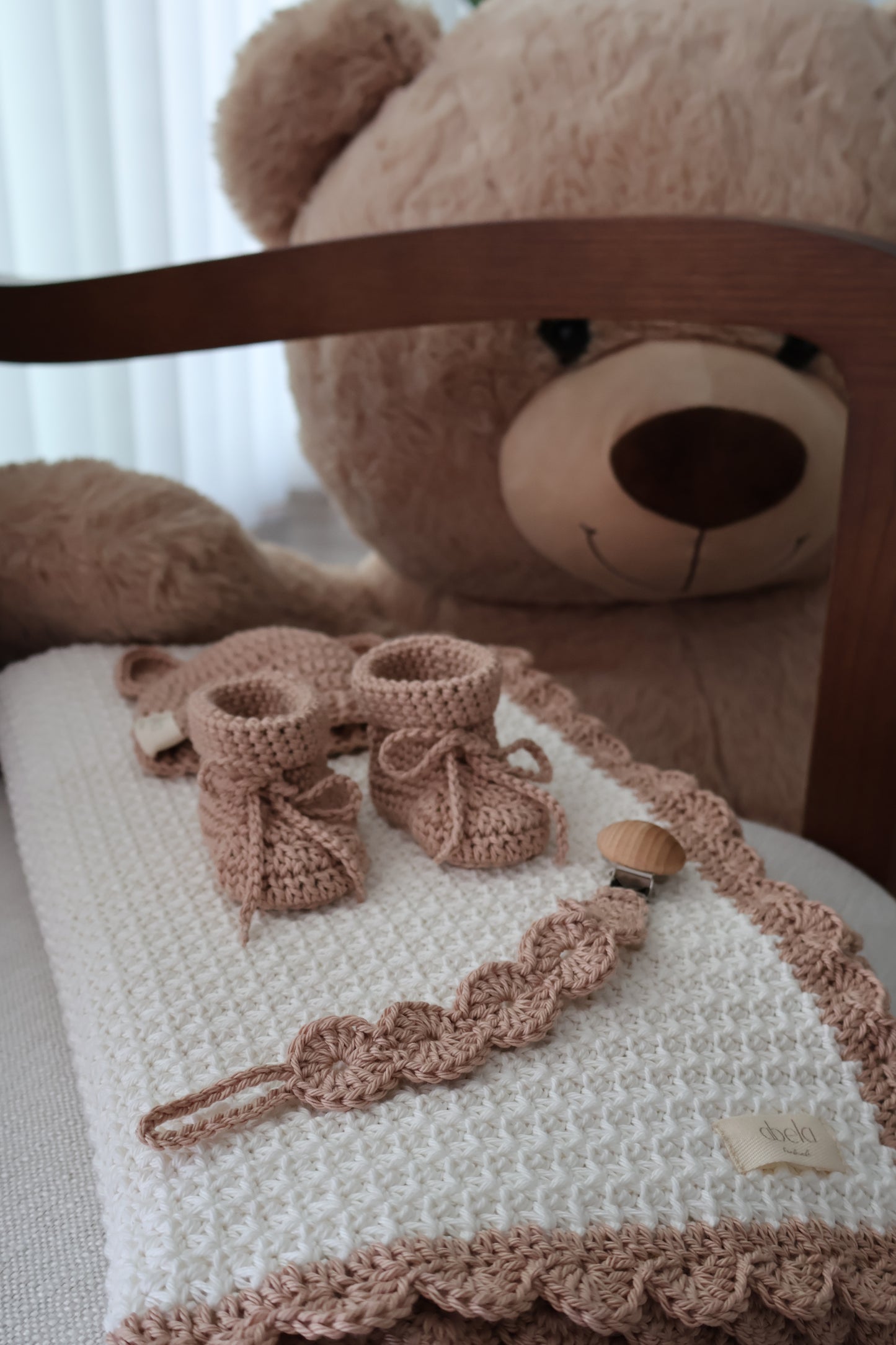 CONJUNTO MANTA E ACESSÓRIOS BEBÉ