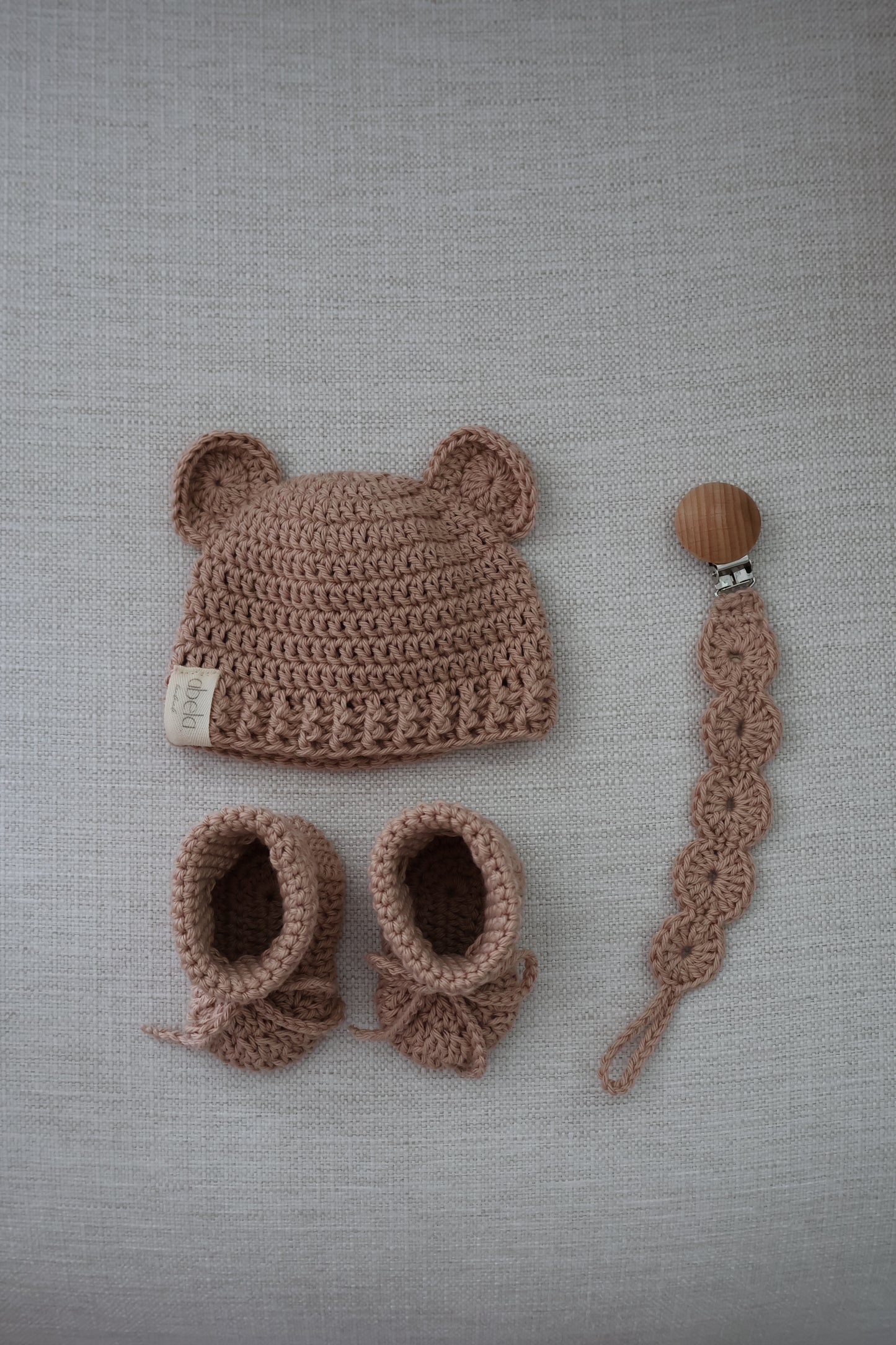 CONJUNTO MANTA E ACESSÓRIOS BEBÉ